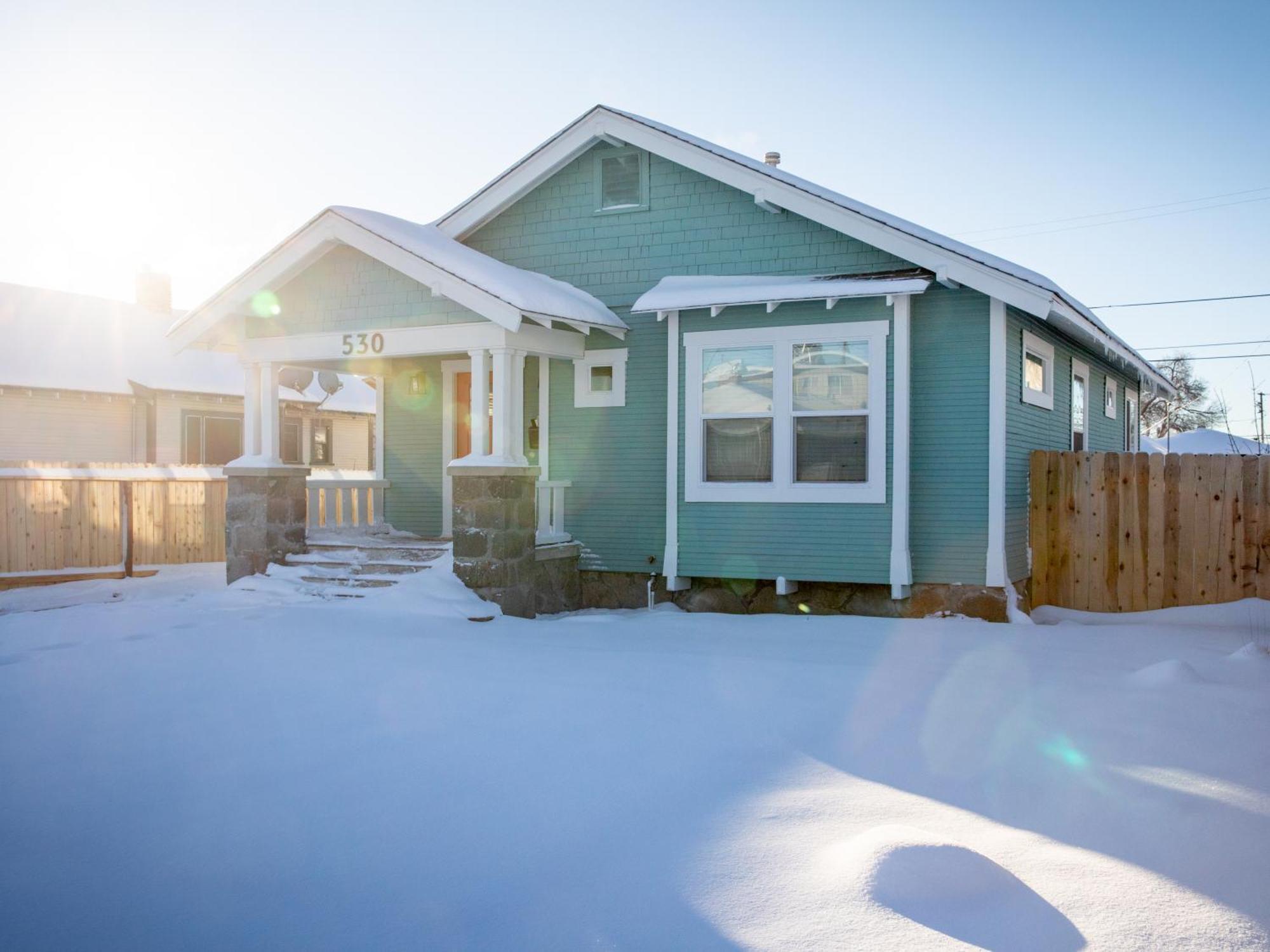 Reno'S Biggest Little House - Cozy Home Theatre Exterior photo